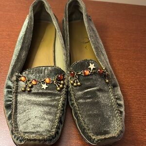Velvet Loafers with Beaded Detail - Green size 8